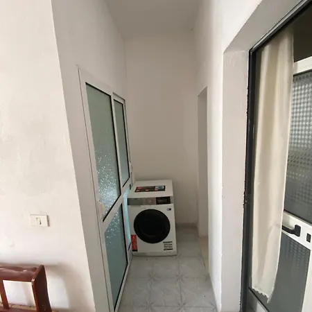 Lovely 2-bedroom With Greenery View Дуррес