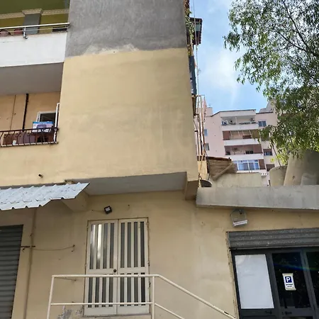 Lovely 2-bedroom With Greenery View Durres