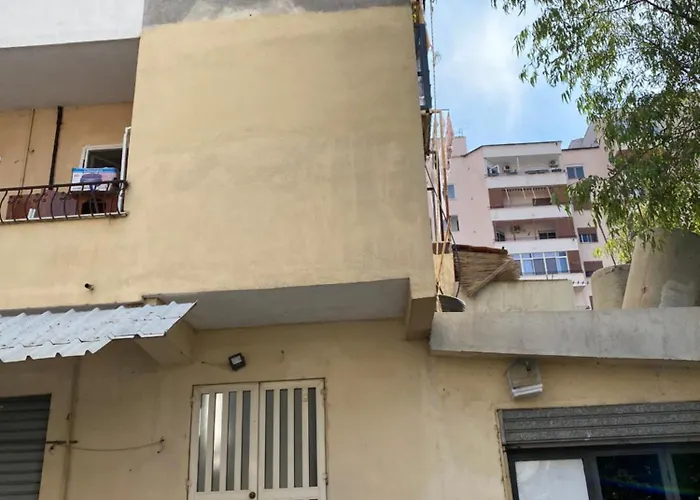 Lovely 2-bedroom With Greenery View Durrës